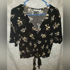 LUQ Floral blouse